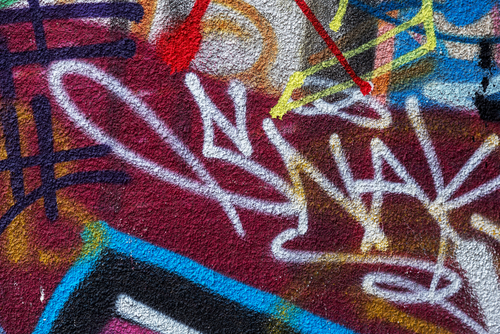 odstránenie graffiti z betónu